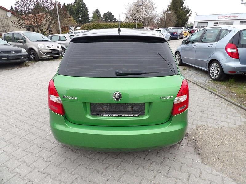 Gebraucht Skoda Fabia Cool Edition 60 PS (44 kW) 2013 Grün Kleinwagen
