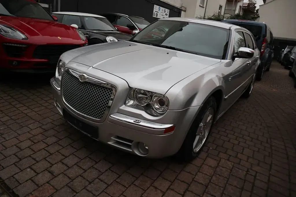 Gebraucht Chrysler 300C Touring 249 PS (183 kW) 2006 Bright silver (metallic) Kombi