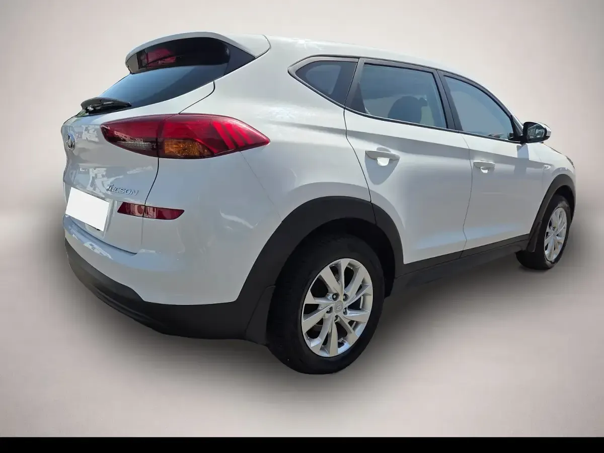 Gebraucht Hyundai Tucson 136 PS (100 kW) 2019 Weiß SUV