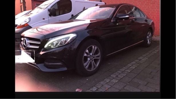 Schwarz Gebraucht 2014 Mercedes C200 Avantgarde Limousine | 15.000 € (Superpreis) - Bild 1/4