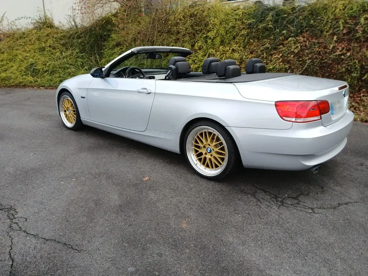 Gebraucht BMW 320 Cabriolet Performance 177 PS (130 kW) 2009 Silber Cabrio