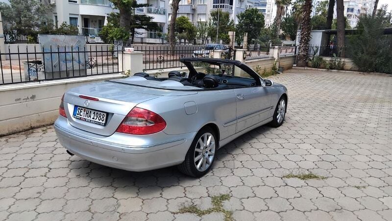 Silber Gebraucht 2008 Mercedes CLK200 Avantgarde Cabrio | 5.999 € (Superpreis) - Bild 1/4