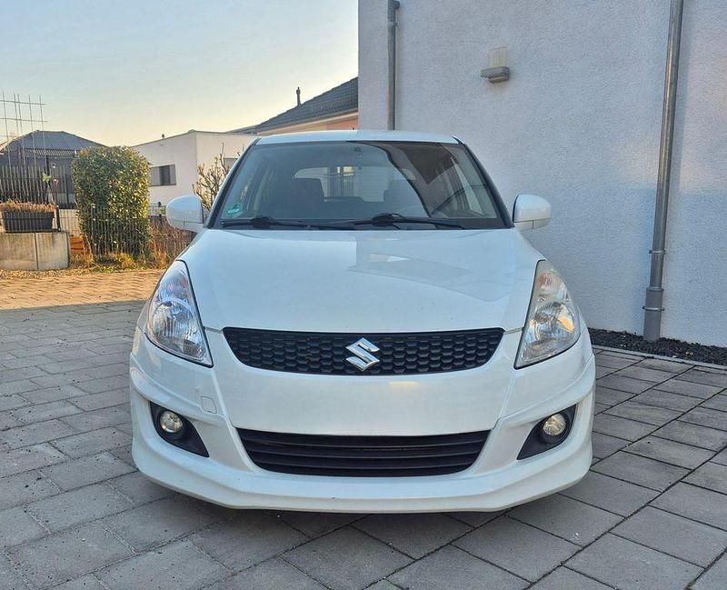 Second-hand Suzuki Swift 94 CP (69 kW) 2012 Alb Hatchback
