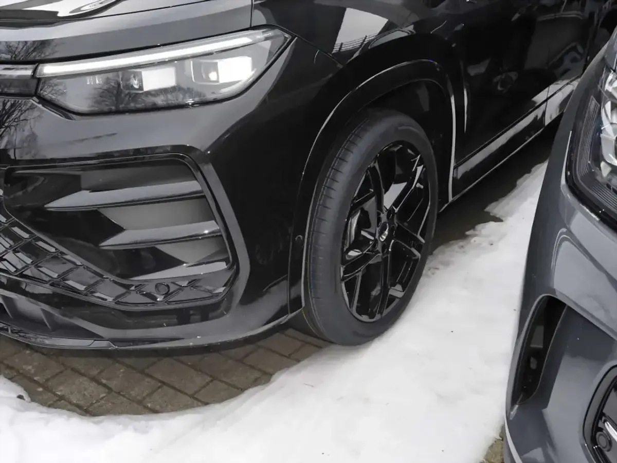 Ny VW Tayron Design 204 HK (150 kW) 2026 Sort SUV