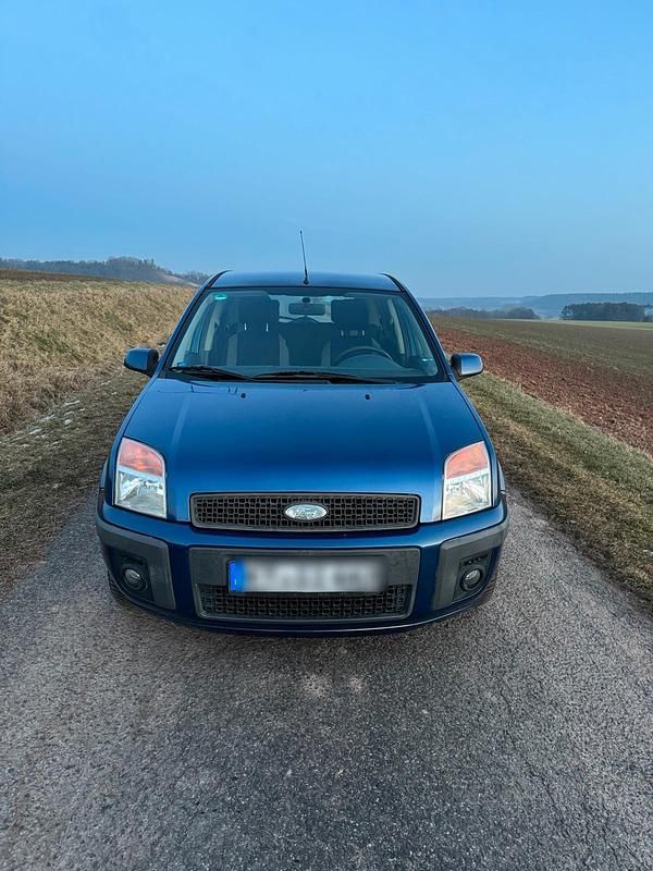 Gebraucht Ford Fusion 80 PS (58 kW) 2010 Blau Kleinwagen