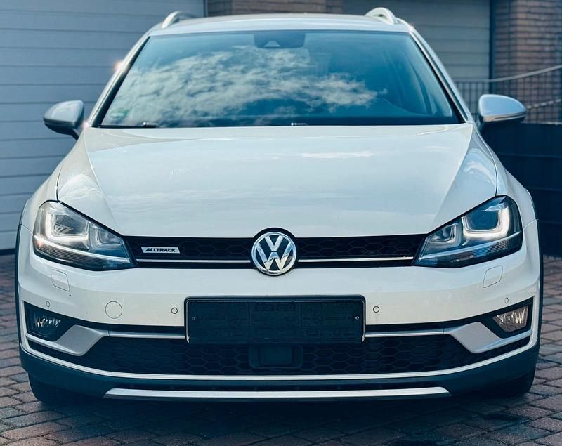 Gebraucht VW Golf VII 184 PS (135 kW) 2015 Weiß Kombi