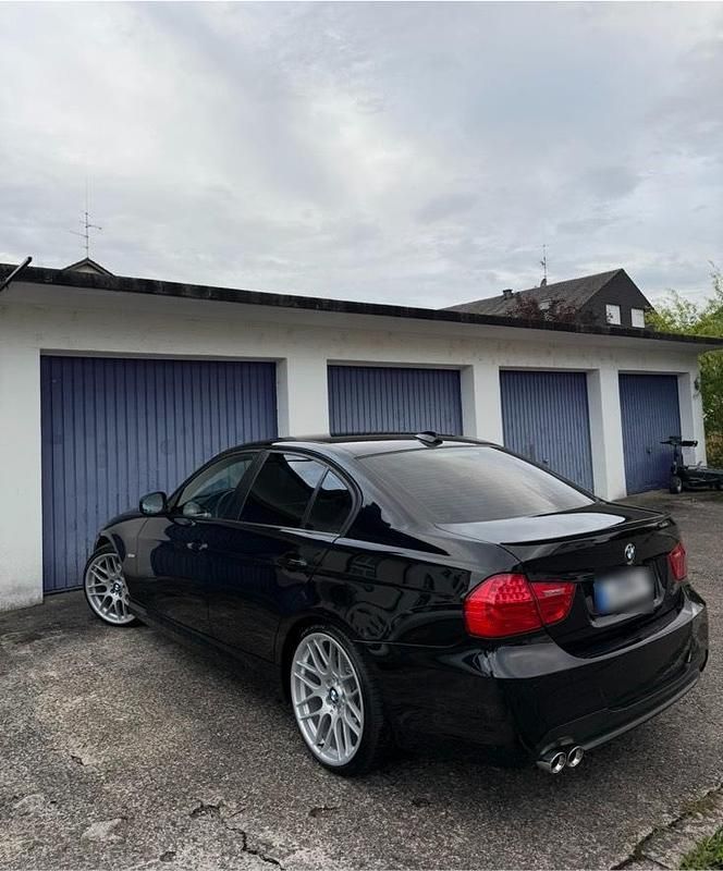 Gebraucht BMW 320 Efficient Dynamics 2010 Schwarz Limousine