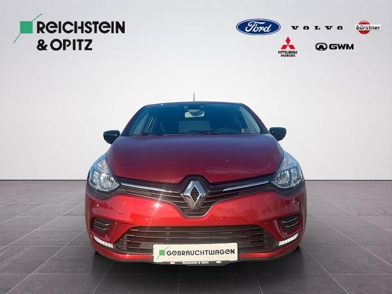 Gebraucht Renault Clio IV LIMITED 73 PS (53 kW) 2018 Rot intense Limousine