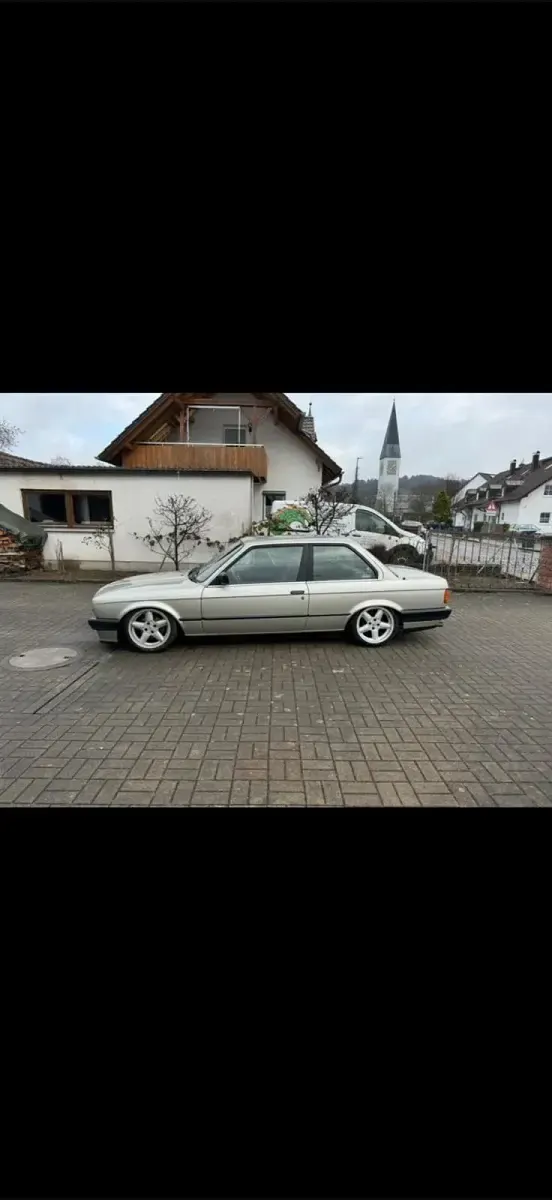 Gebraucht BMW 320 Basis 129 PS (94 kW) 1988 Limousine