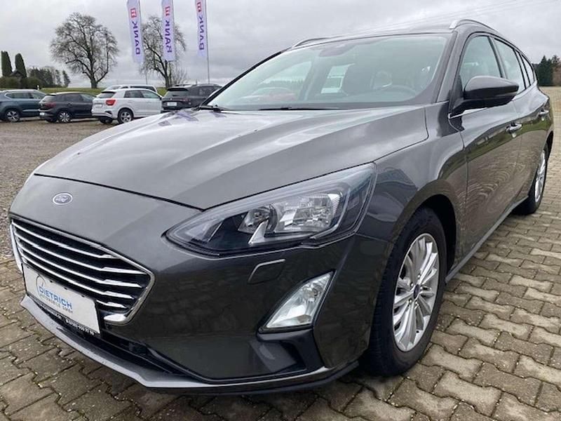 Grau Gebraucht 2020 Ford Focus Titanium Kombi | 14.590 € (Fairer Preis) - Bild 1/4