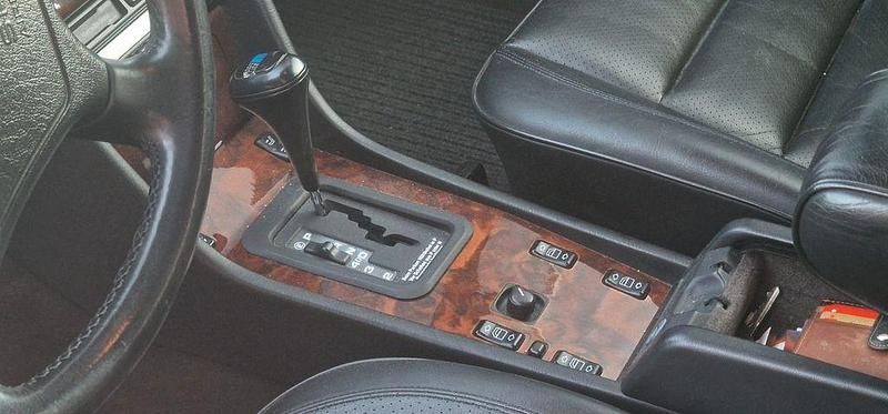 Gebraucht Mercedes E320 Sportline 220 PS (161 kW) 1995 Grau Limousine