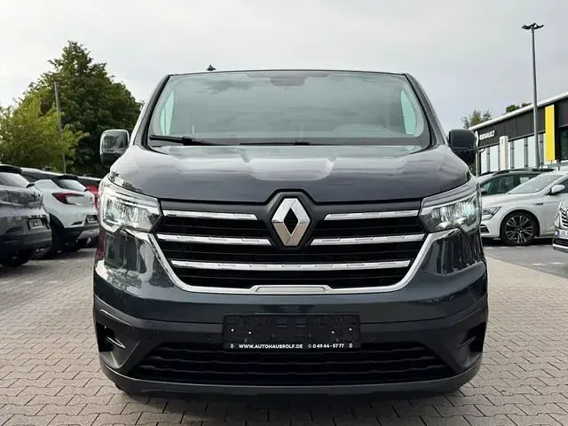 Gebraucht Renault Trafic 150 PS (110 kW) 2023 Grau Van / Kleinbus