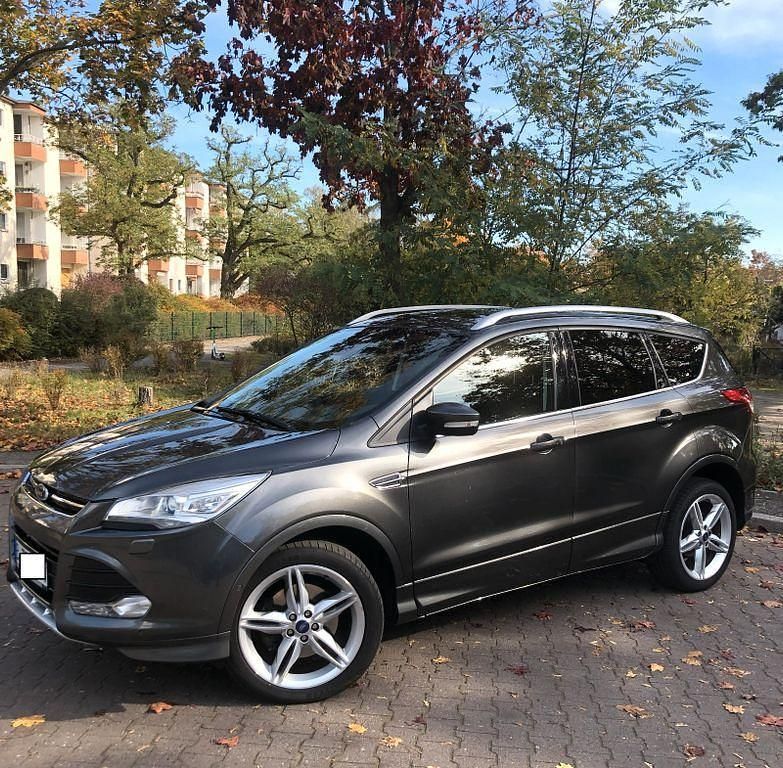 Grau Gebraucht 2014 Ford Kuga Individual SUV | 10.500 € (Fairer Preis) - Bild 1/4