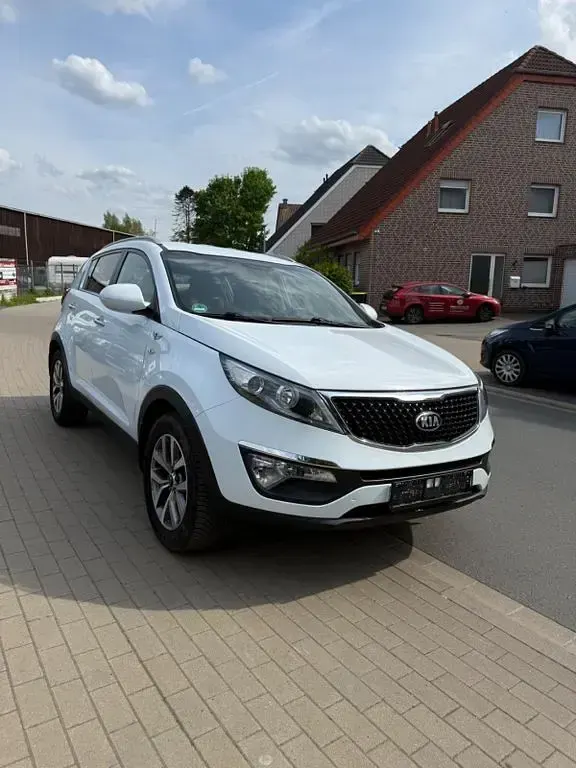 Gebraucht Kia Sportage Attract 135 PS (99 kW) 2015 Weiß SUV