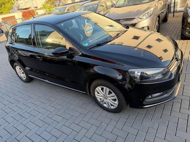 Gebraucht VW Polo Trendline 60 PS (44 kW) 2015 Schwarz Limousine