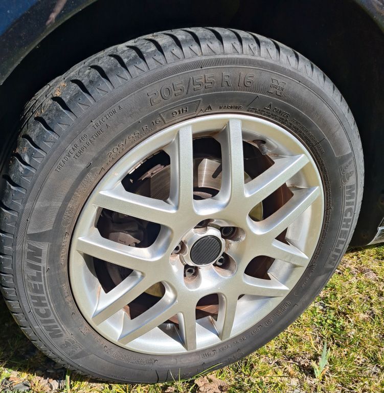 Gebraucht VW Bora 110 PS (80 kW) 2002 Schwarz Limousine