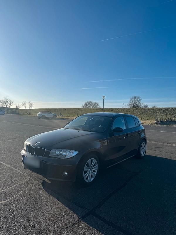 Gebraucht BMW 116 116 PS (85 kW) 2005 Schwarz Kleinwagen