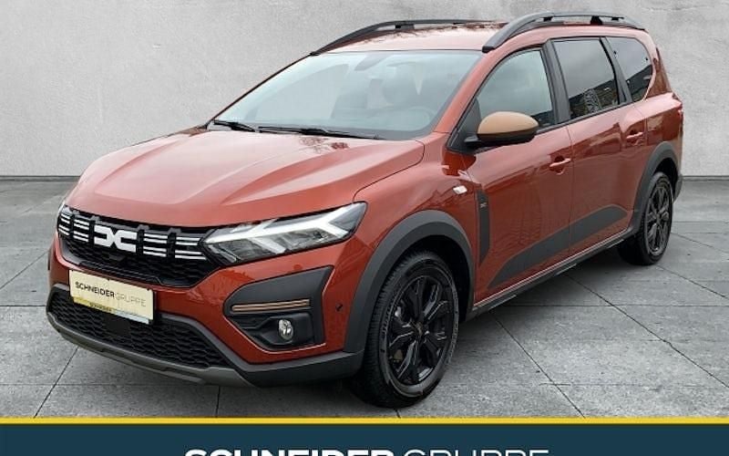 Braun Gebraucht 2024 Dacia Jogger Extreme Van / Kleinbus | 20.890 € (Fairer Preis) - Bild 1/4