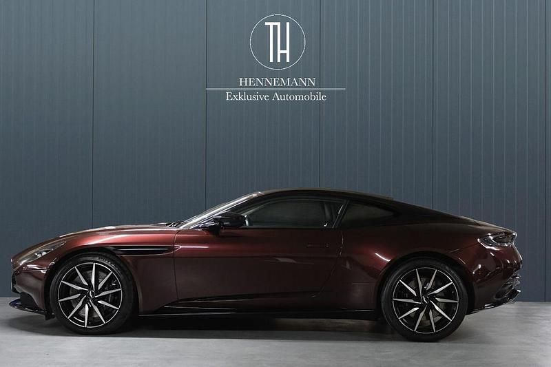 Gebraucht Aston Martin DB11 510 PS (375 kW) 2019 Rot Coupé