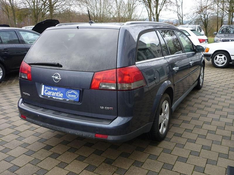 Gebraucht Opel Vectra Cosmo 150 PS (110 kW) 2008 Grau Kombi