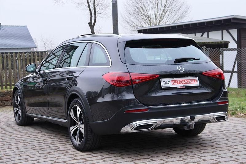 Gebraucht Mercedes C220 200 PS (147 kW) 2022 Grau Limousine