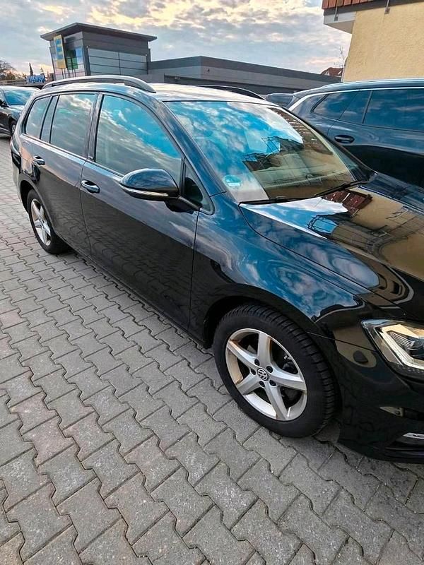 Second-hand VW Golf VII United 150 CP (110 kW) 2020 Negru Break