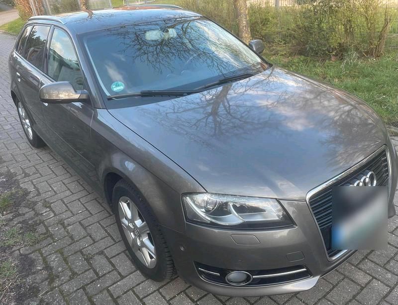 Gebraucht Audi A3 Sport 105 PS (77 kW) 2012 Braun Kleinwagen