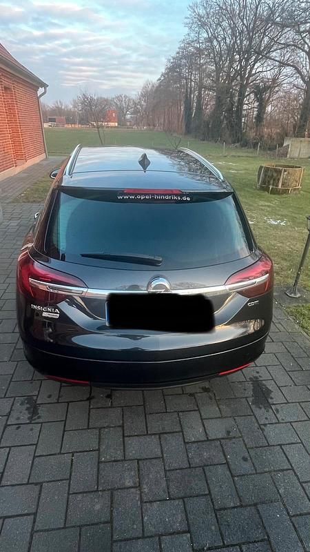 Gebraucht Opel Insignia Sport 136 PS (100 kW) 2016 Schwarz Kombi