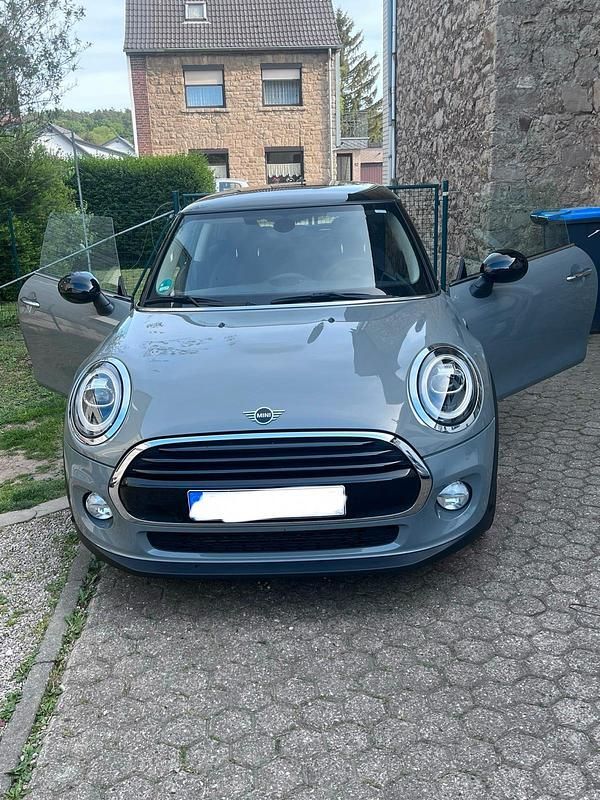 Gebraucht Mini Cooper 136 PS (100 kW) 2019 Grau Kleinwagen
