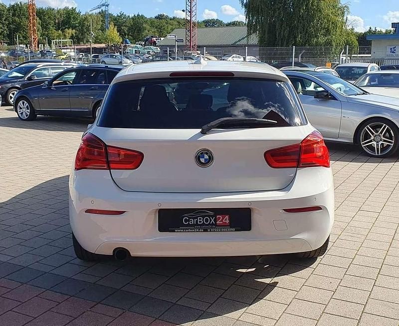 Gebraucht BMW 116 Advantage 109 PS (80 kW) 2015 Alpinweiss iii (300) Kleinwagen