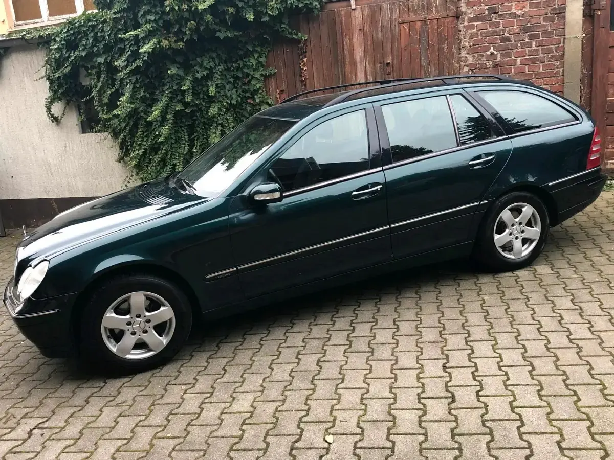 Second-hand Mercedes C200 116 CP (85 kW) 2002 Verde Break