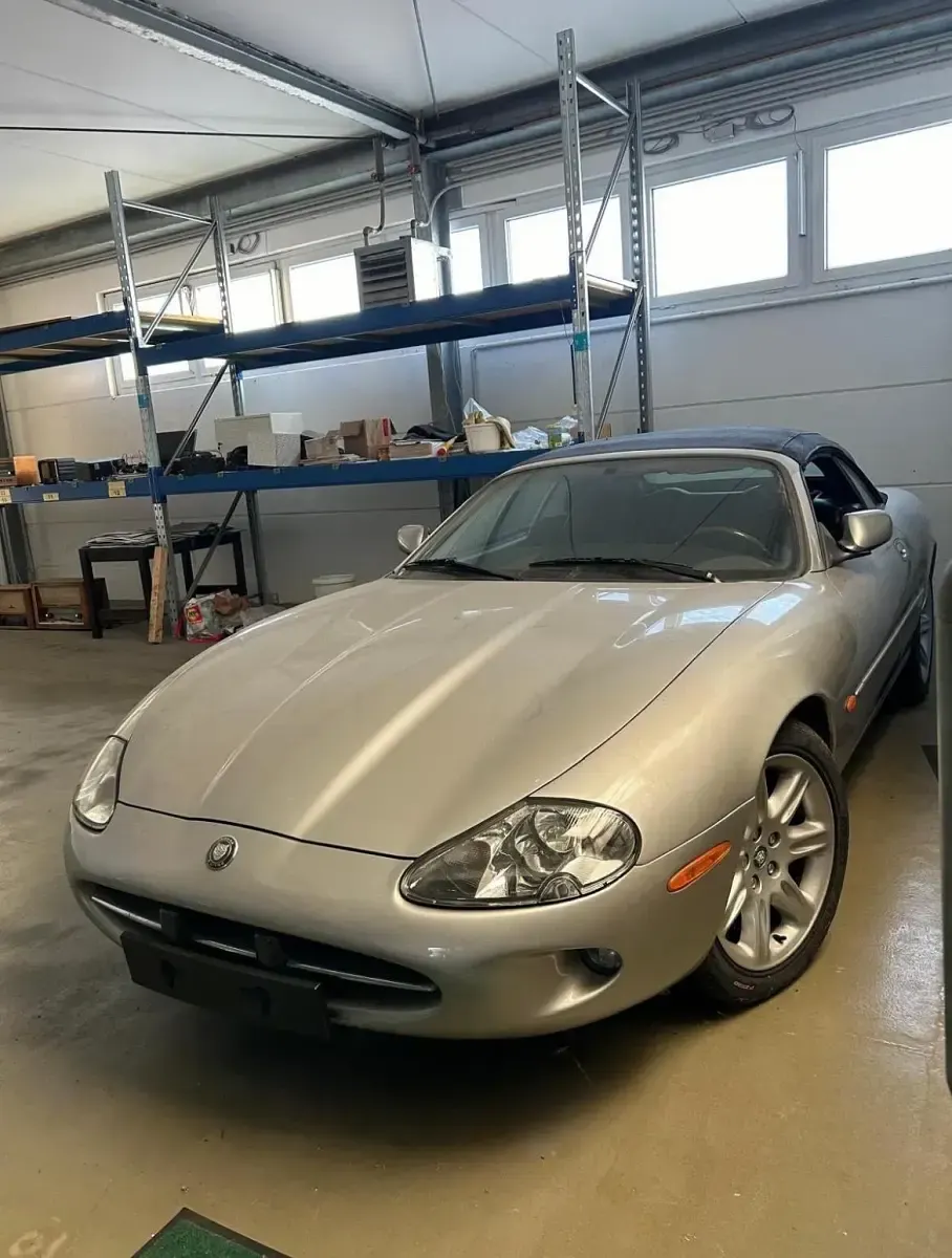 Gebraucht Jaguar XK8 1998 Silber Cabrio