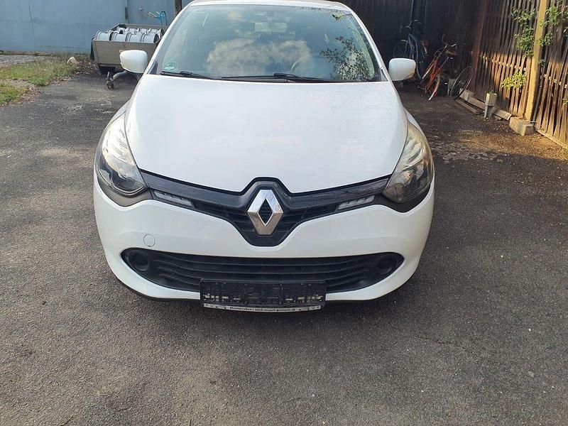 Gebraucht Renault Clio IV Expression 73 PS (53 kW) 2014 Limousine