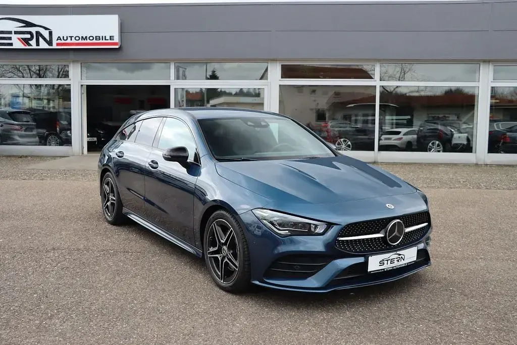 Gebraucht Mercedes CLA220 AMG line 190 PS (139 kW) 2023 Denimblau Limousine