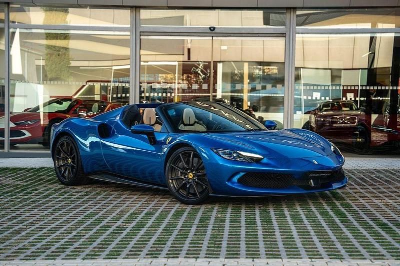 Second-hand Ferrari 296 840 CP (617 kW) 2025 Albastru Cabrio