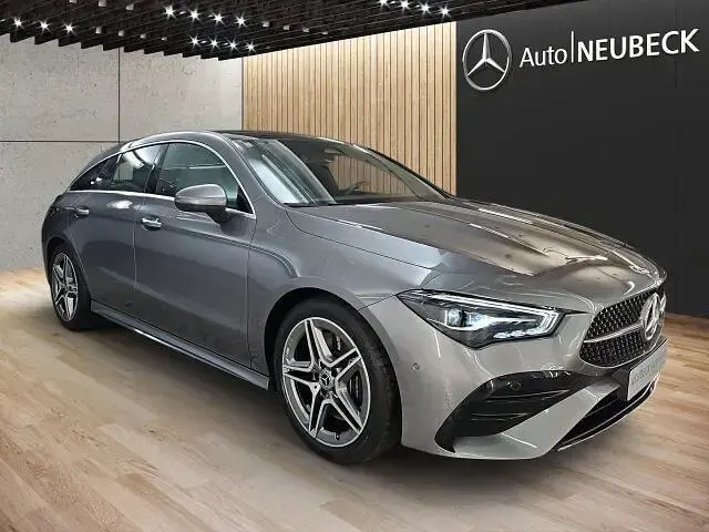 Gebraucht Mercedes CLA250e Shooting Brake 224 PS (164 kW) 2024 Kombi