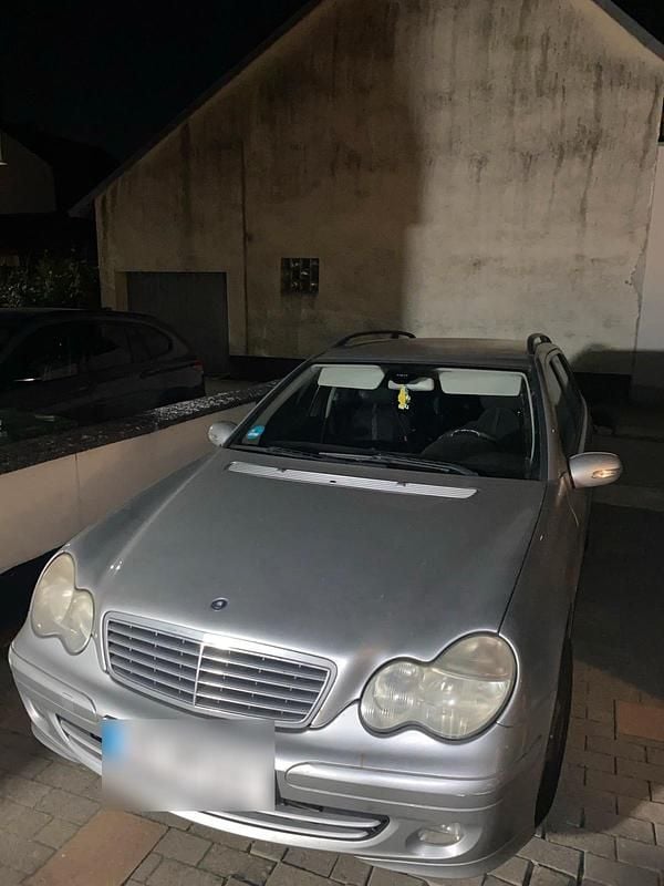 Gebraucht Mercedes C220 150 PS (110 kW) 2004 Silber Kombi