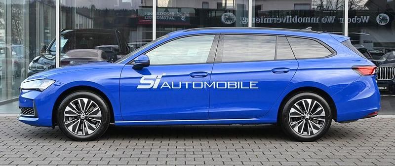 Gebraucht Skoda Superb Selection 265 PS (194 kW) 2024 Blau Kombi