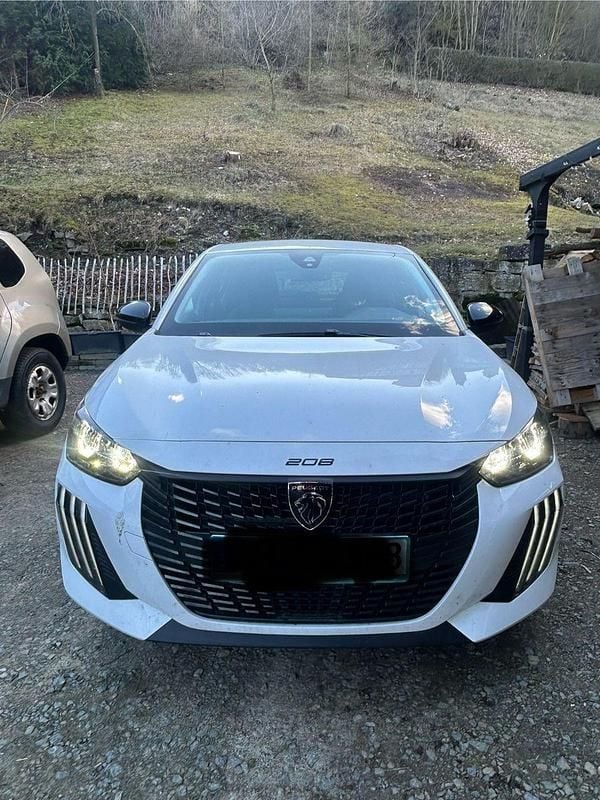 Gebraucht Peugeot 208 Active 75 PS (55 kW) 2024 Weiß Kleinwagen