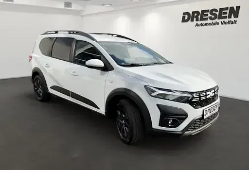 Neu Dacia Jogger Expression 141 PS (103 kW) 2025 Weiß Van / Kleinbus