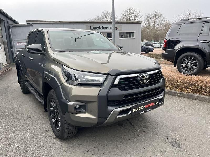 Neu Toyota HiLux 204 PS (150 kW) 2026 Manganbronze metallic Pickup