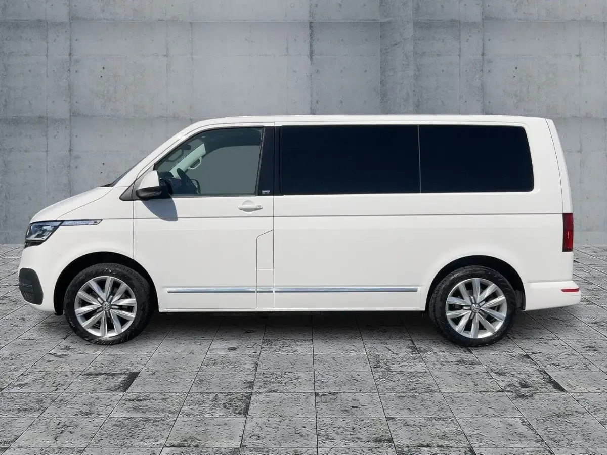 Używany VW Multivan Generation Six 150 KM (110 kW) 2022 Minivan