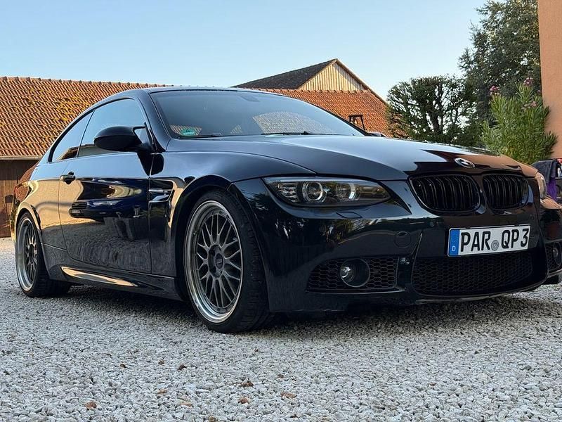 Schwarz Gebraucht 2008 BMW 335 M Sport Coupé | 14.400 € (Etwas zu teuer) - Bild 1/4