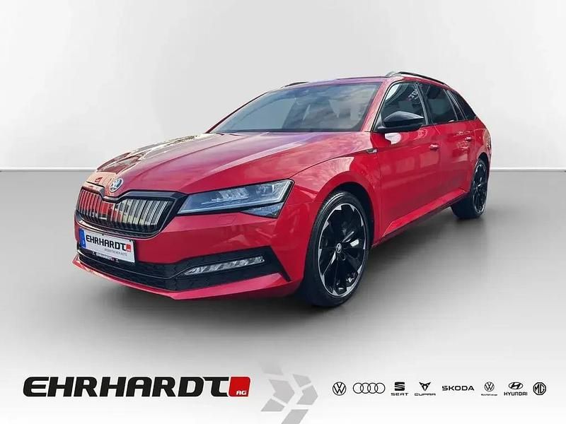 Rot Gebraucht 2021 Skoda Superb SportLine Kombi | 25.979 € (Fairer Preis) - Bild 1/3