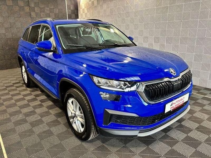 Blau Gebraucht 2022 Skoda Kodiaq Business Line SUV | 29.470 € (Guter Preis) - Bild 1/4