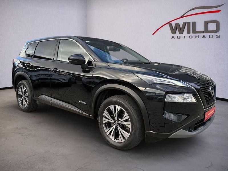 Gebraucht Nissan X-Trail Acenta 213 PS (156 kW) 2023 Black pearl (m) SUV