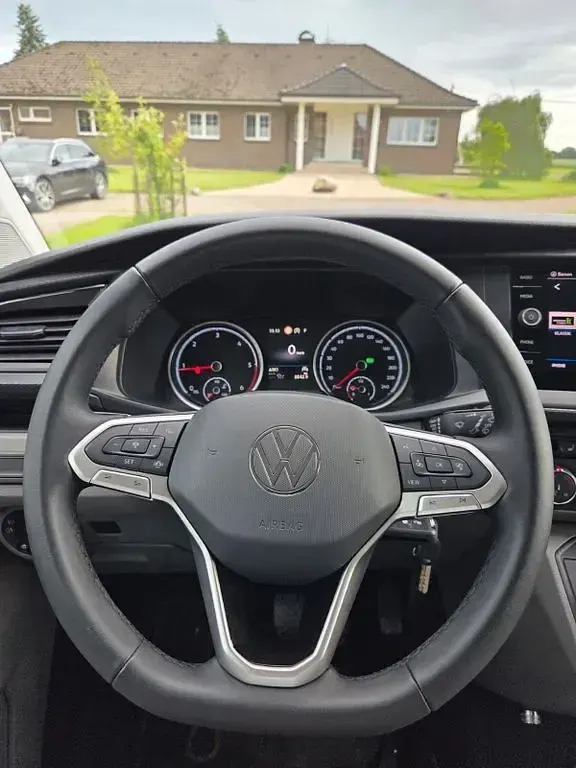 Gebraucht VW Transporter 150 PS (110 kW) 2021 Schwarz Van