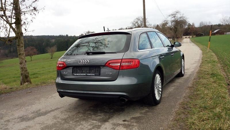 Gebraucht Audi A4 Ambition 170 PS (125 kW) 2015 Grau Kombi