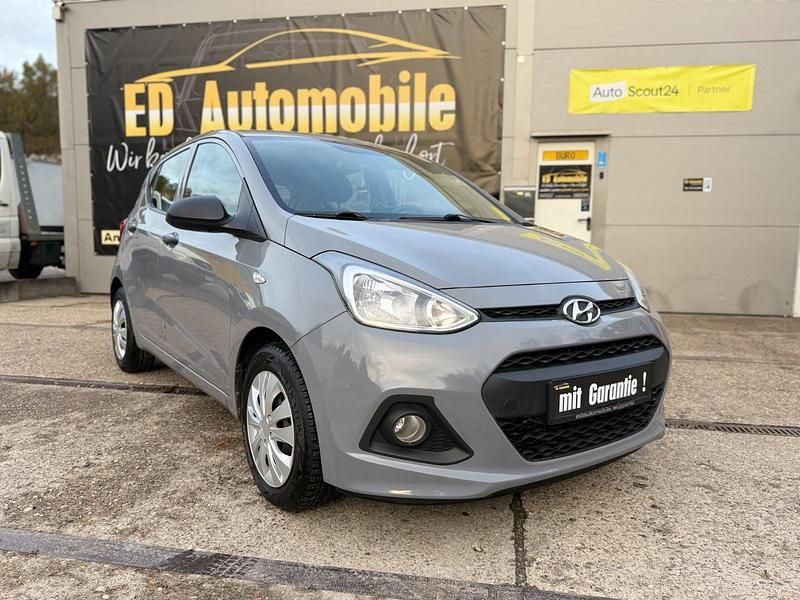 Gebraucht Hyundai i10 67 PS (49 kW) 2014 Grau Kleinwagen