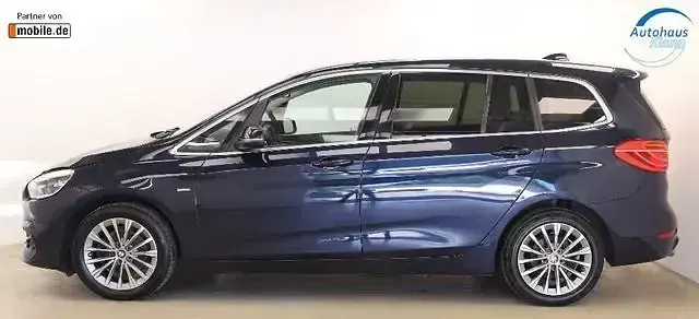 Gebraucht BMW 218 Gran Tourer Luxury Line 140 PS (102 kW) 2018 Blau Van / Kleinbus